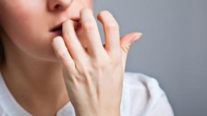 6 thói quen xấu khiến móng tay bị hư hại