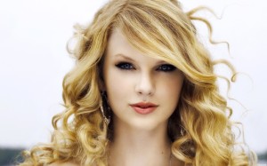 Học cách trang điểm ấn tượng như Taylor Swift
