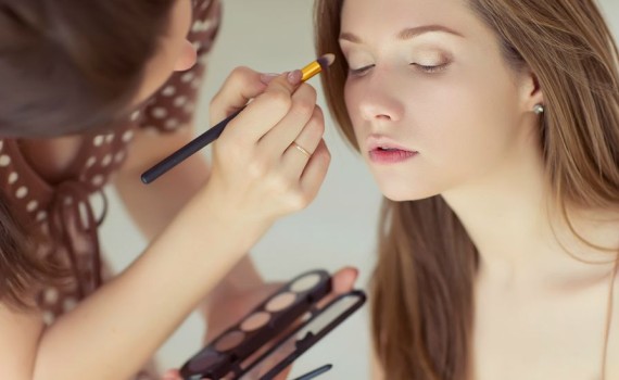 Bí quyết trang điểm mắt từ các Makeup Artist quốc tế