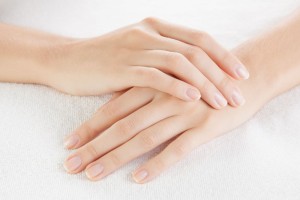 5 Bí quyết giúp trẻ hóa da tay 