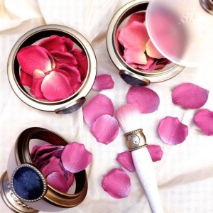 Top 4 siêu phẩm makeup lấy cảm hứng từ hoa hồng